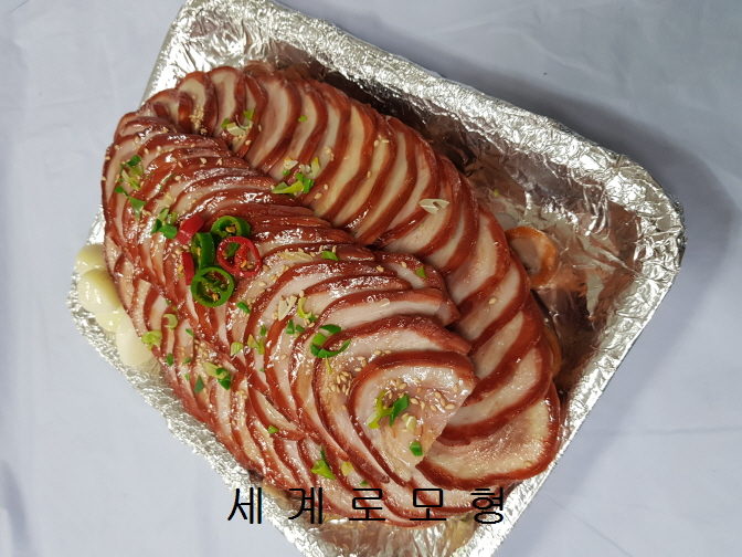 32fcacff8e0cd38c35aa618de4cebacc.jpg